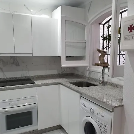 Apartament Pinos 15 Nerjarent