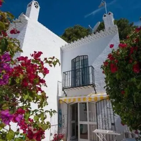 Pinos 15 Nerjarent Διαμέρισμα Nerja